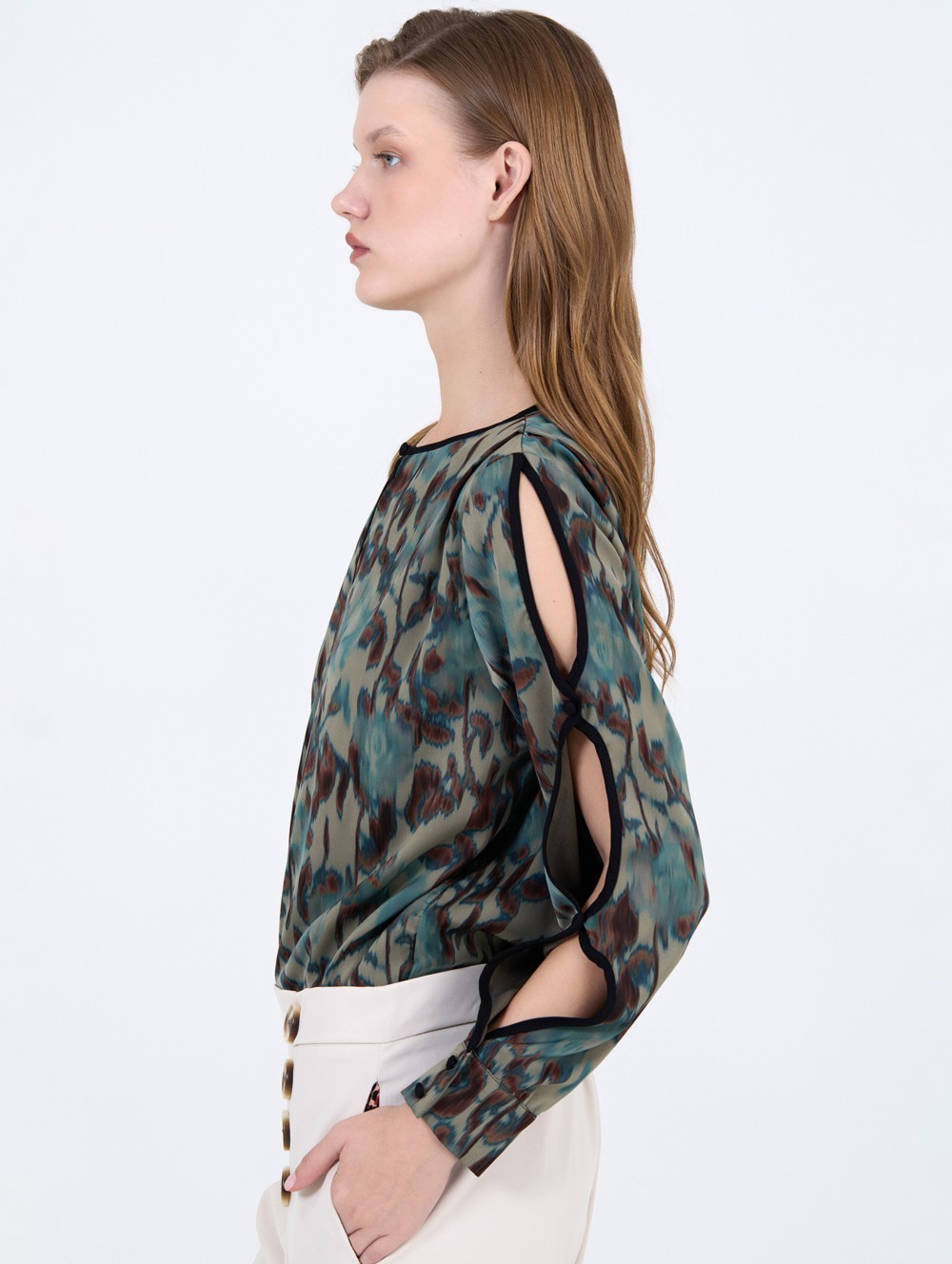 Blusa aberturas manga 2