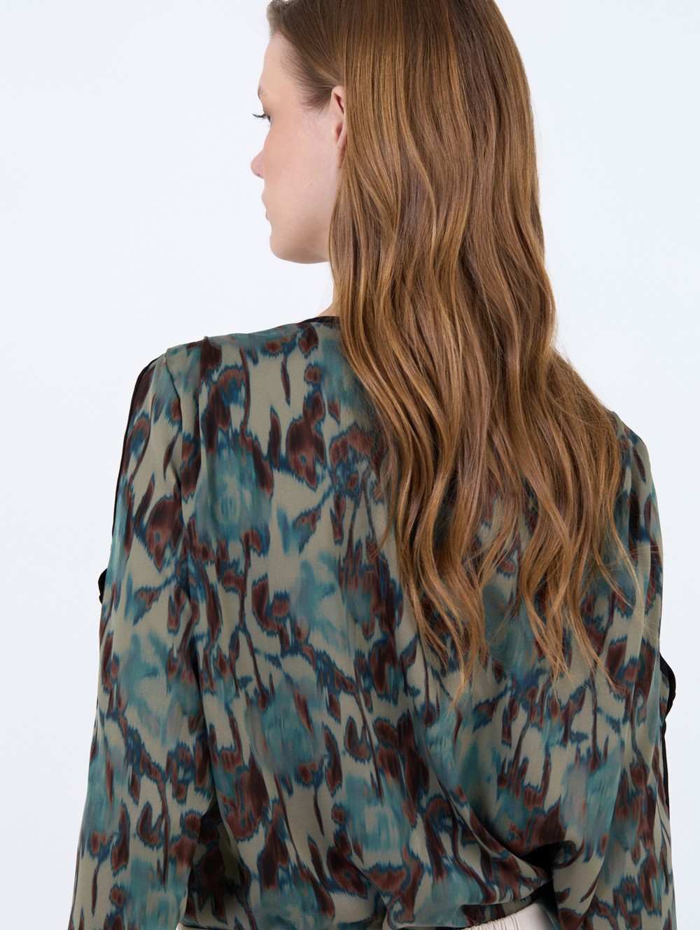 Blusa aberturas manga 4