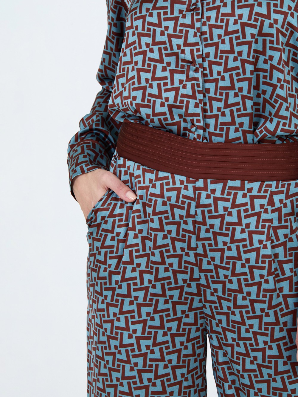 Geometric print trousers 6