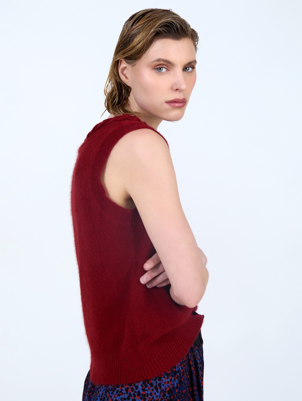 Chain neckline angora top 4