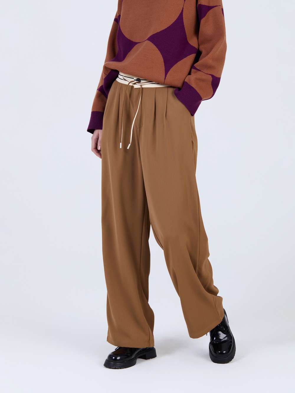 Pantalon à taille contrastée 1