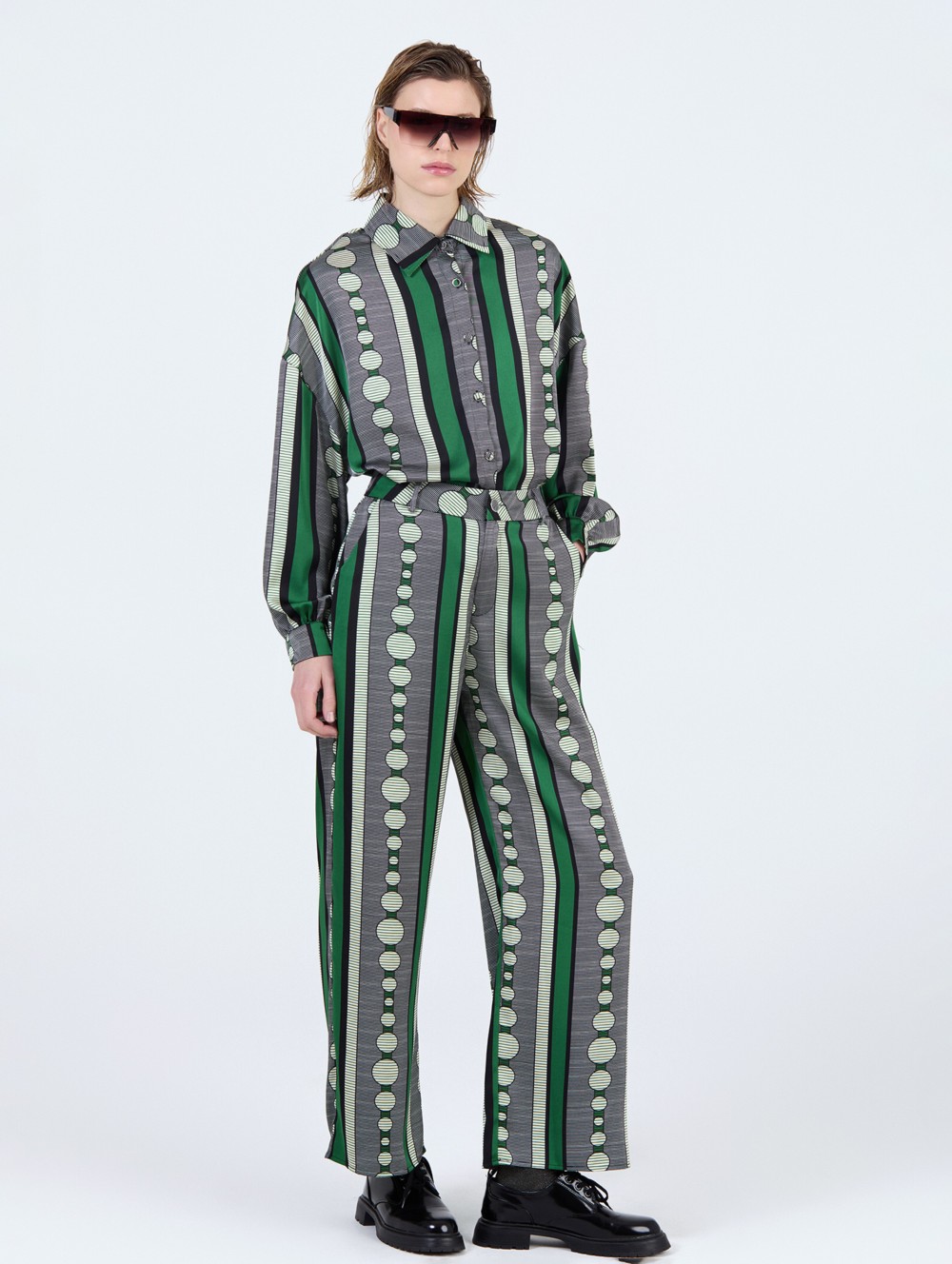 Pantalón estampado círculos 6