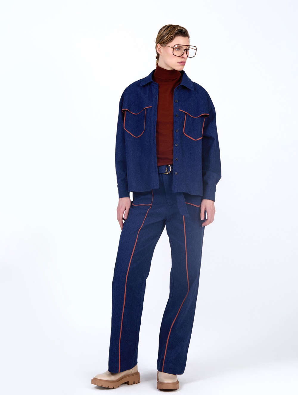 Denim trousers with piping 1