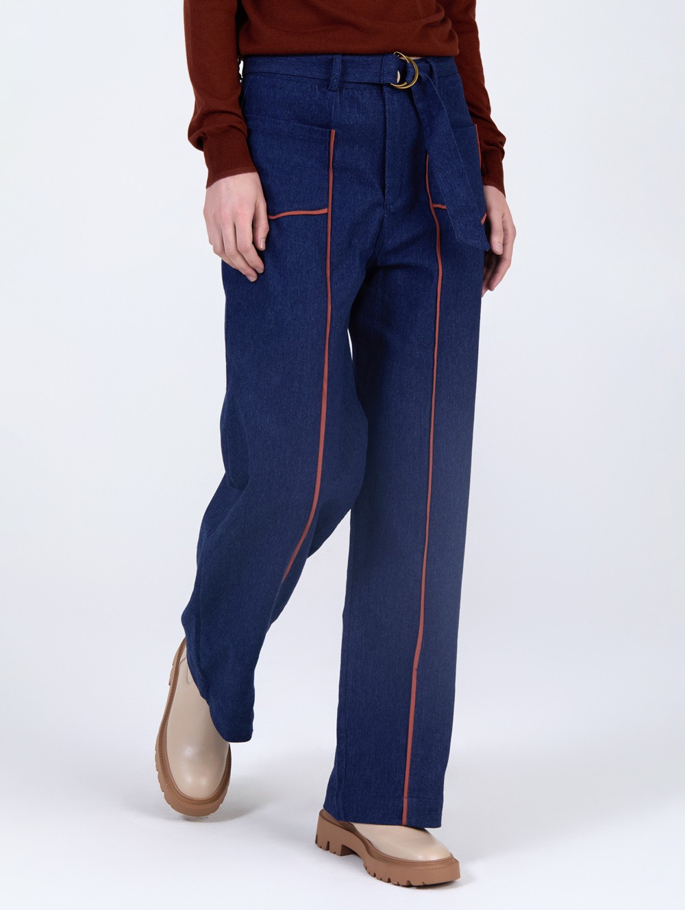 Denim trousers with piping 4