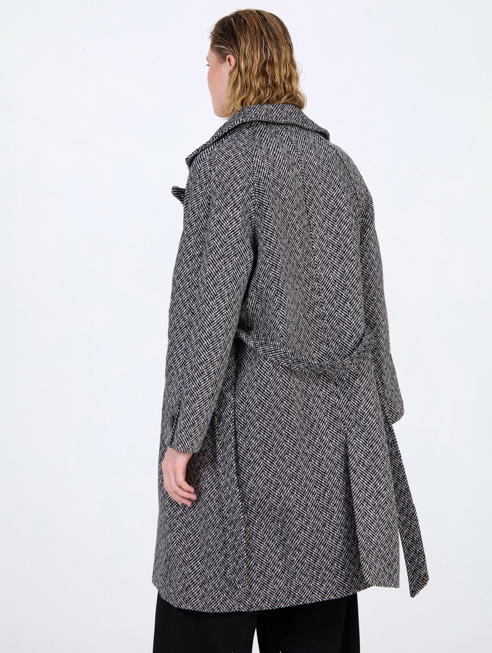 Long herringbone coat 2