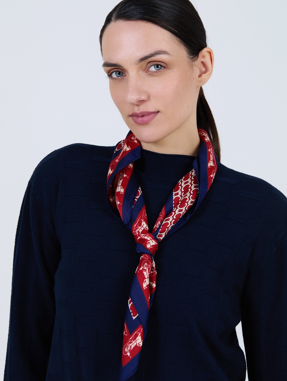 Foulard carré satiné 1
