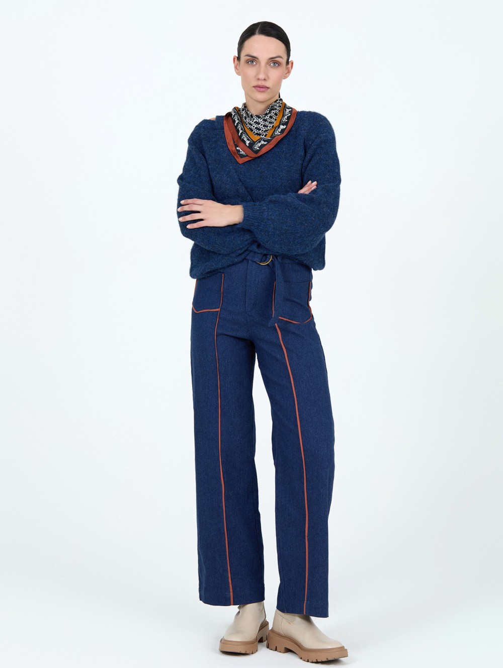 Square satin scarf 2