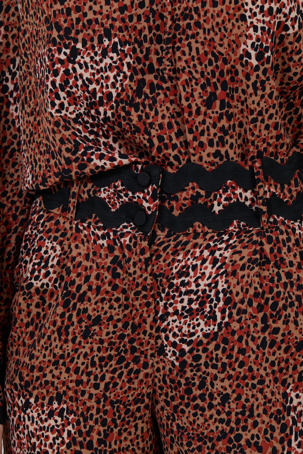 Pantalón animal print 2