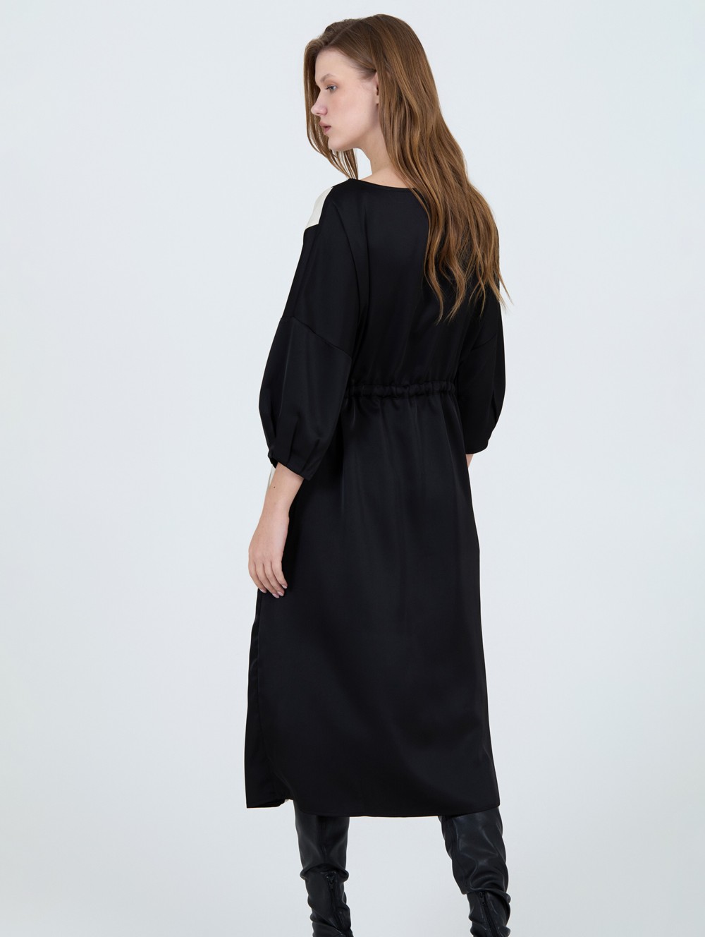 Vestido satén franja 3