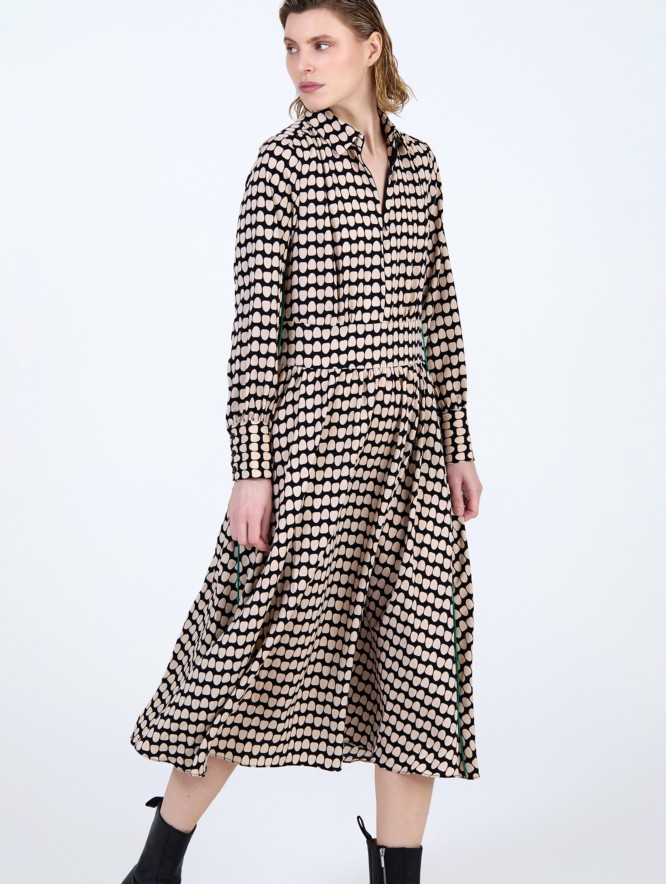 Vestido estampado topos