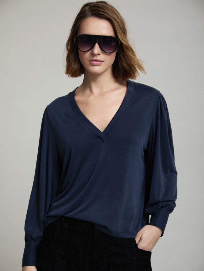 V-Neck modal T-Shirt