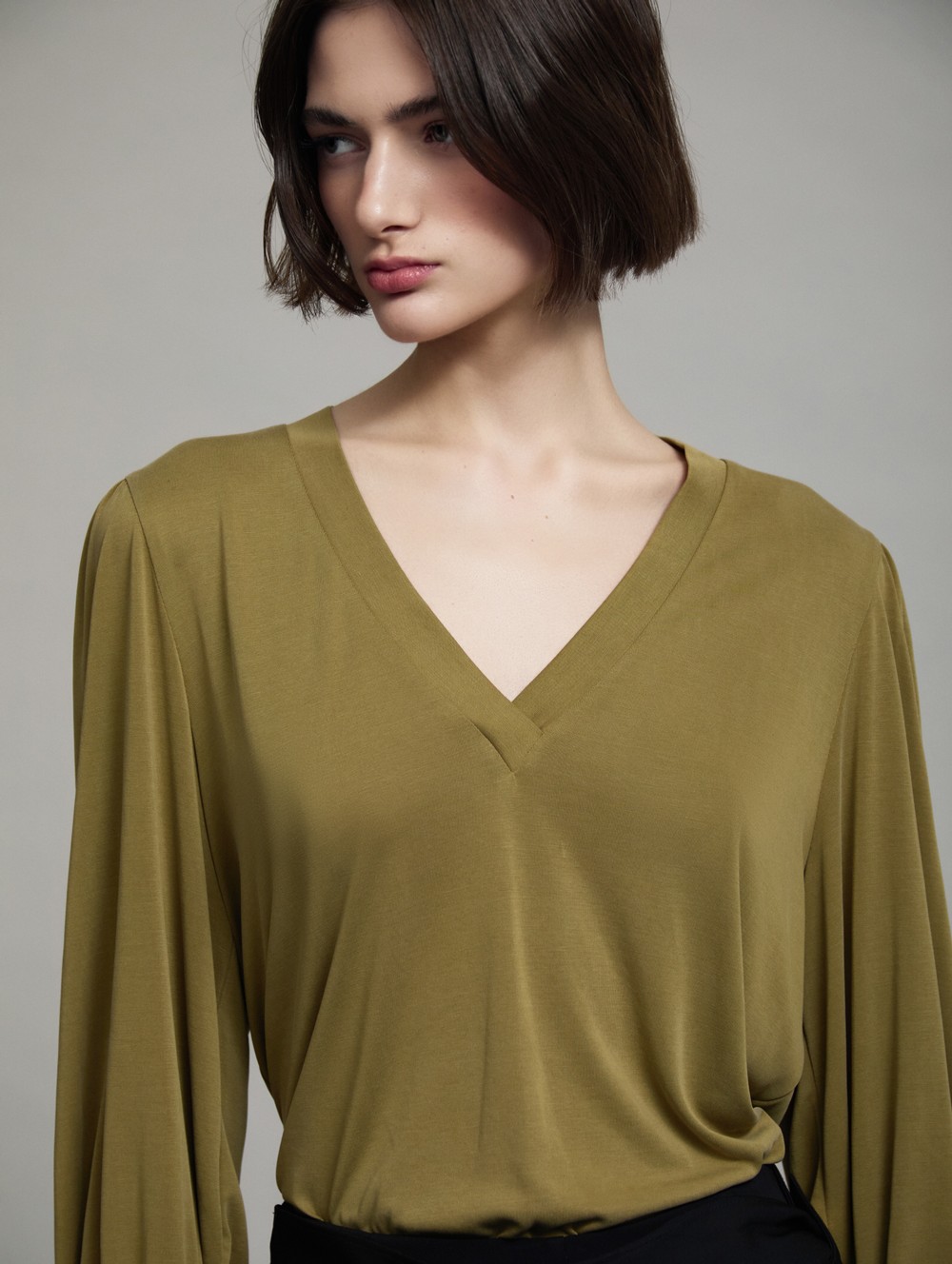V-Neck modal T-Shirt