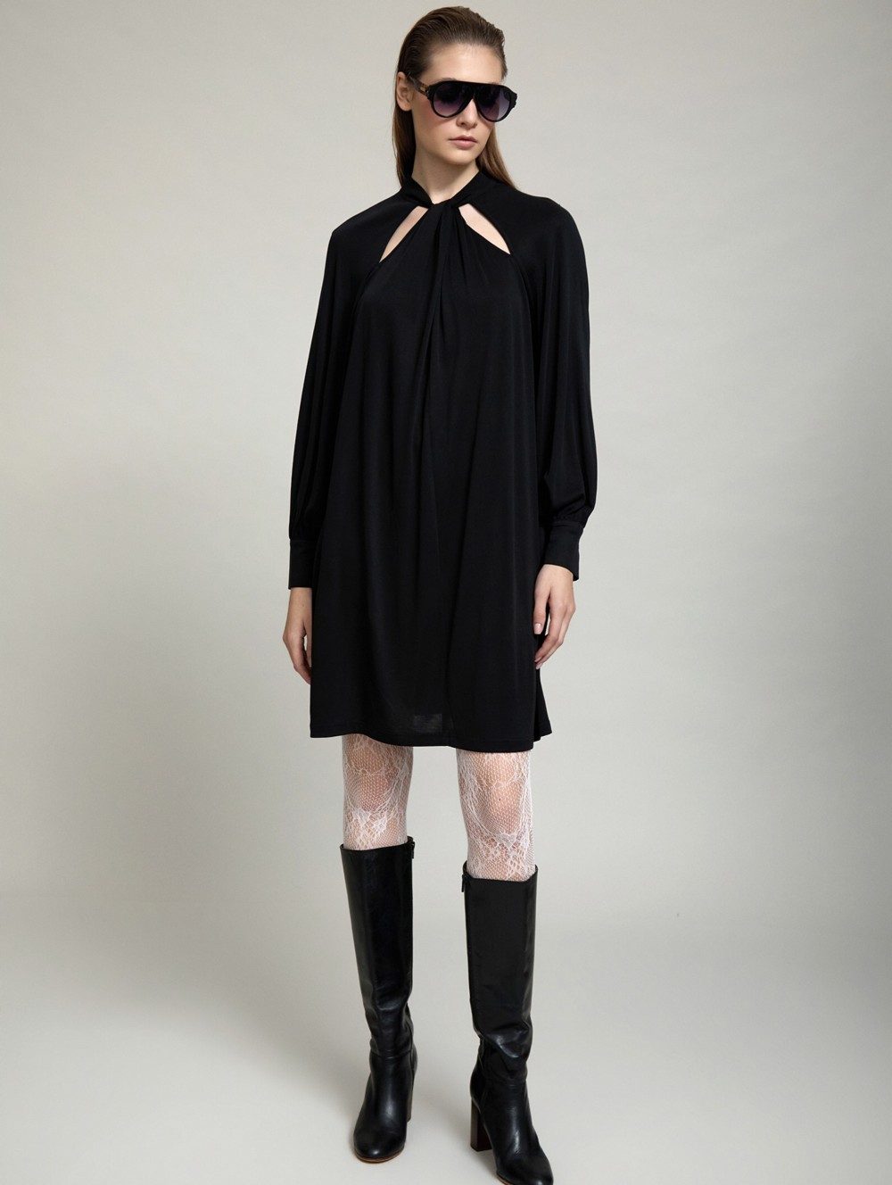 Dress with knot neck
