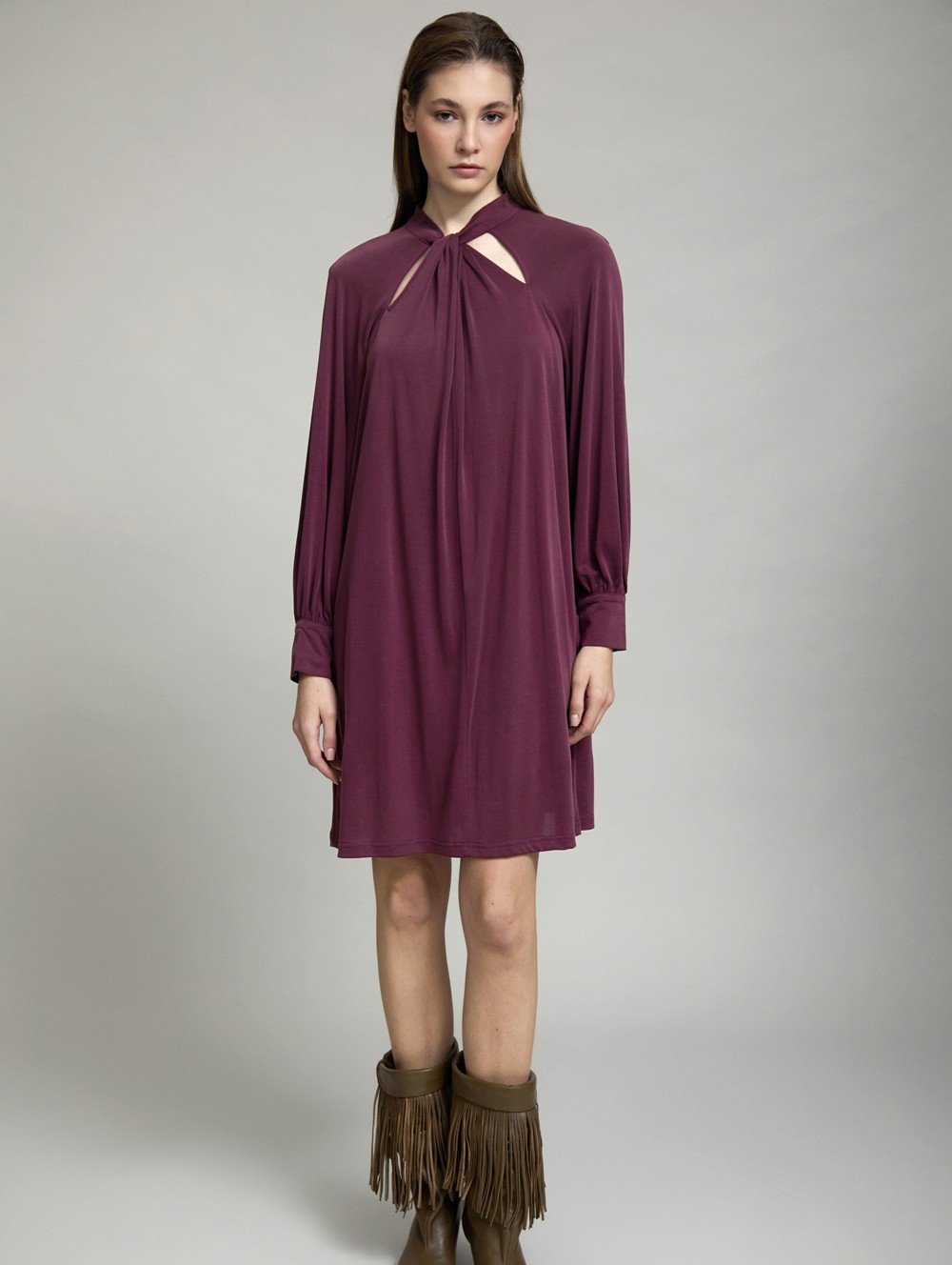 Dress with knot neck