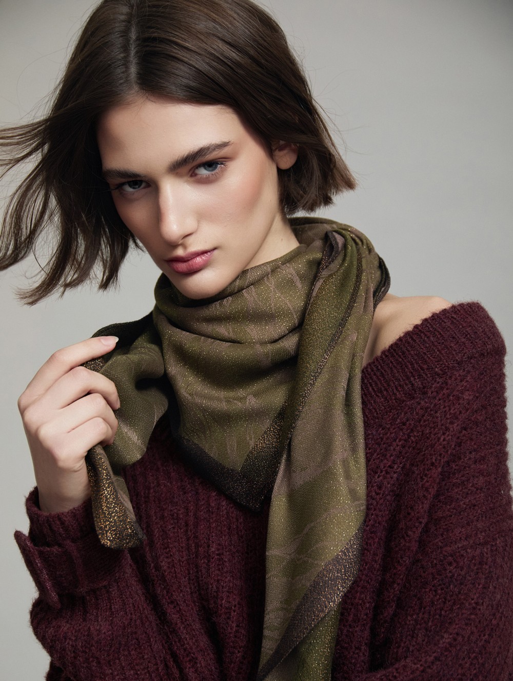 Lurex abstract motif foulard