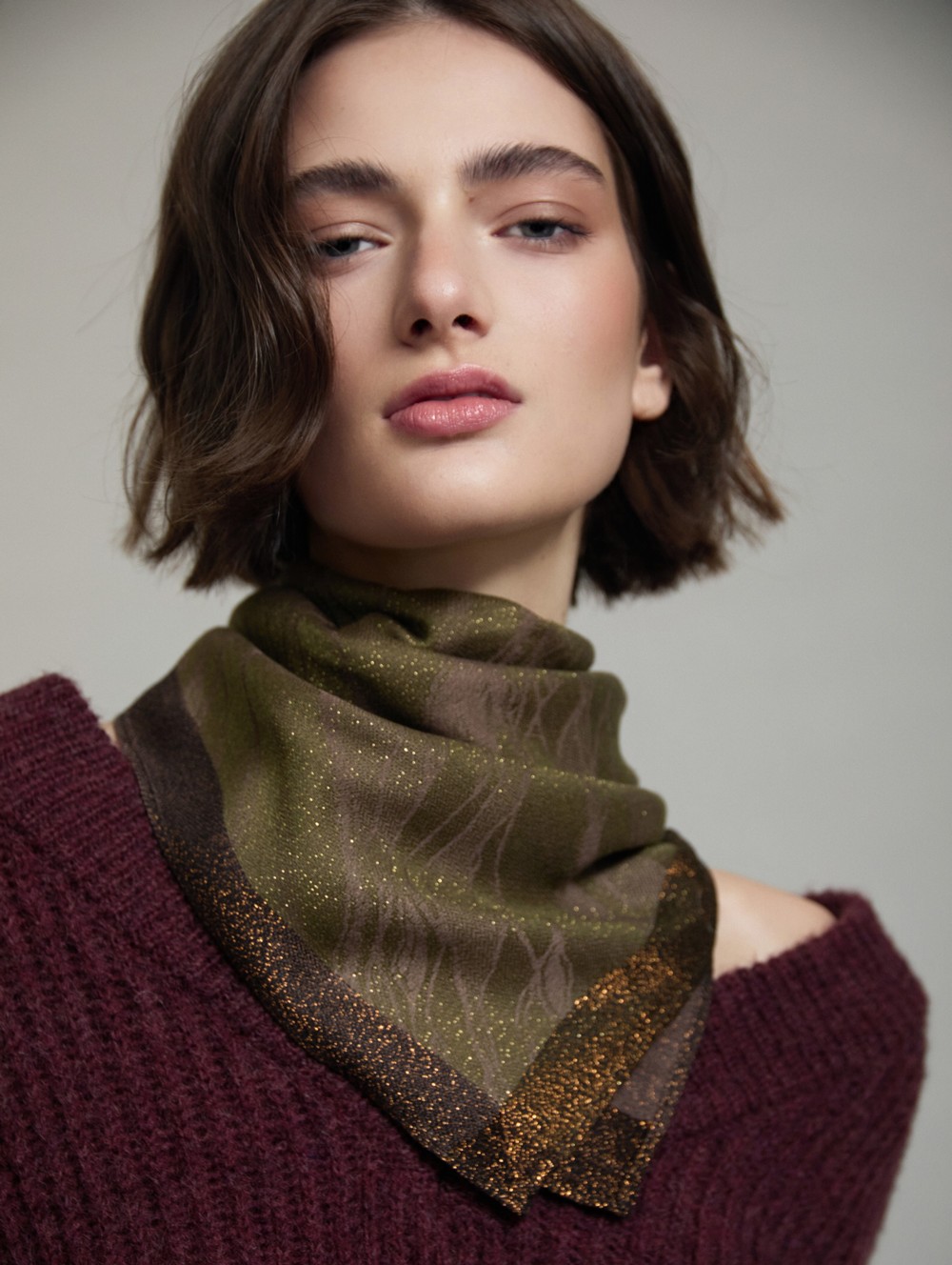 Lurex abstract motif foulard