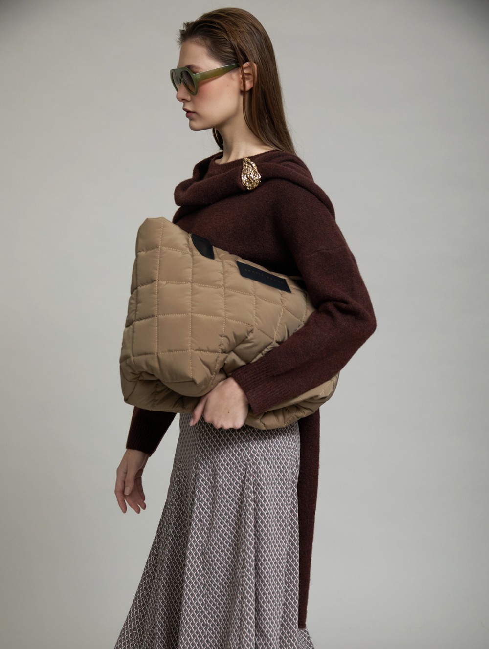 Maxi padded tote bag
