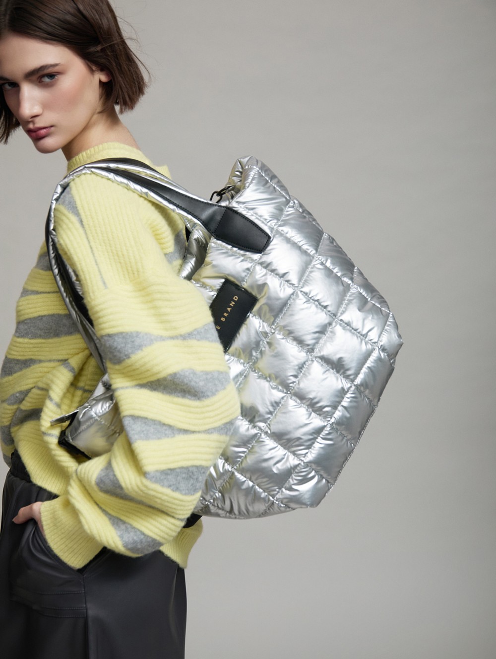 Maxi padded tote bag