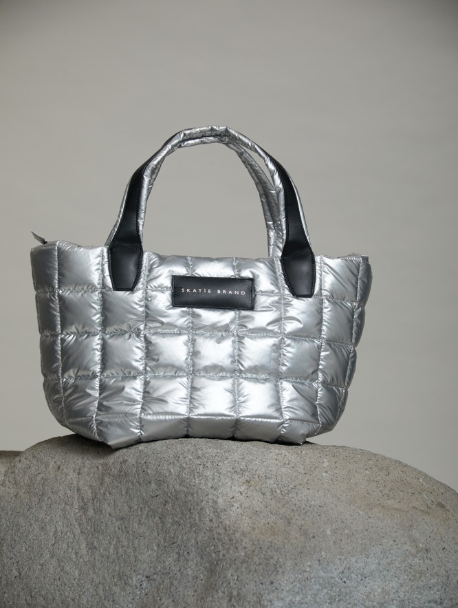 Maxi padded tote bag