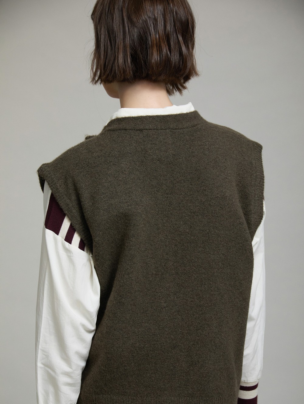 Knit vest with bandana