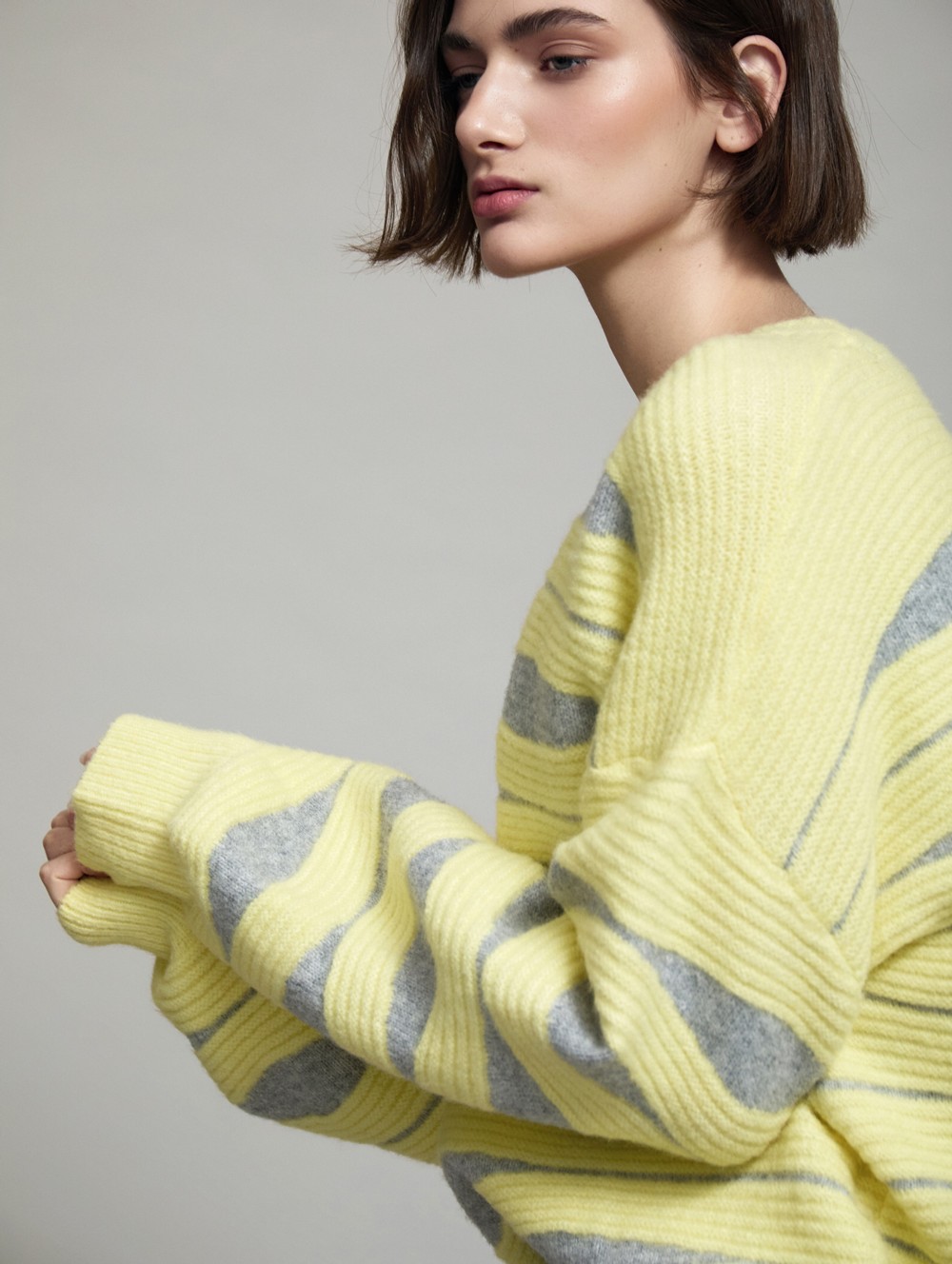 Wave intarsia knit sweater