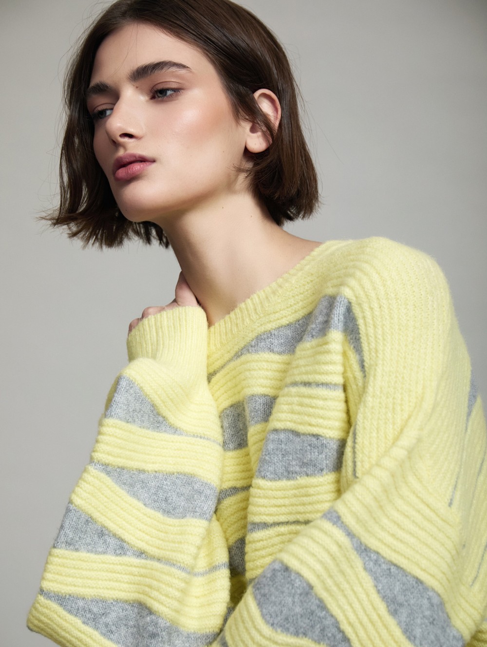 Wave intarsia knit sweater