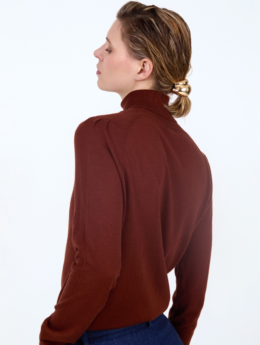 Plain knitted sweater 4