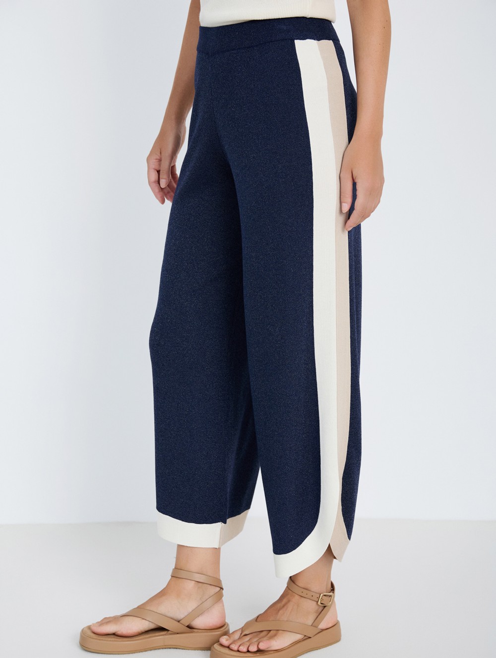 Metallic knit trousers