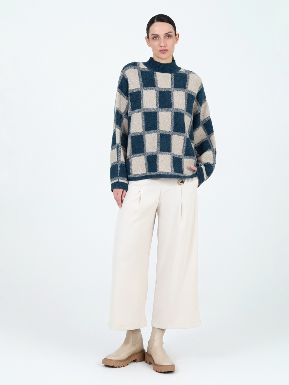 Jacquard sweater with squares 1