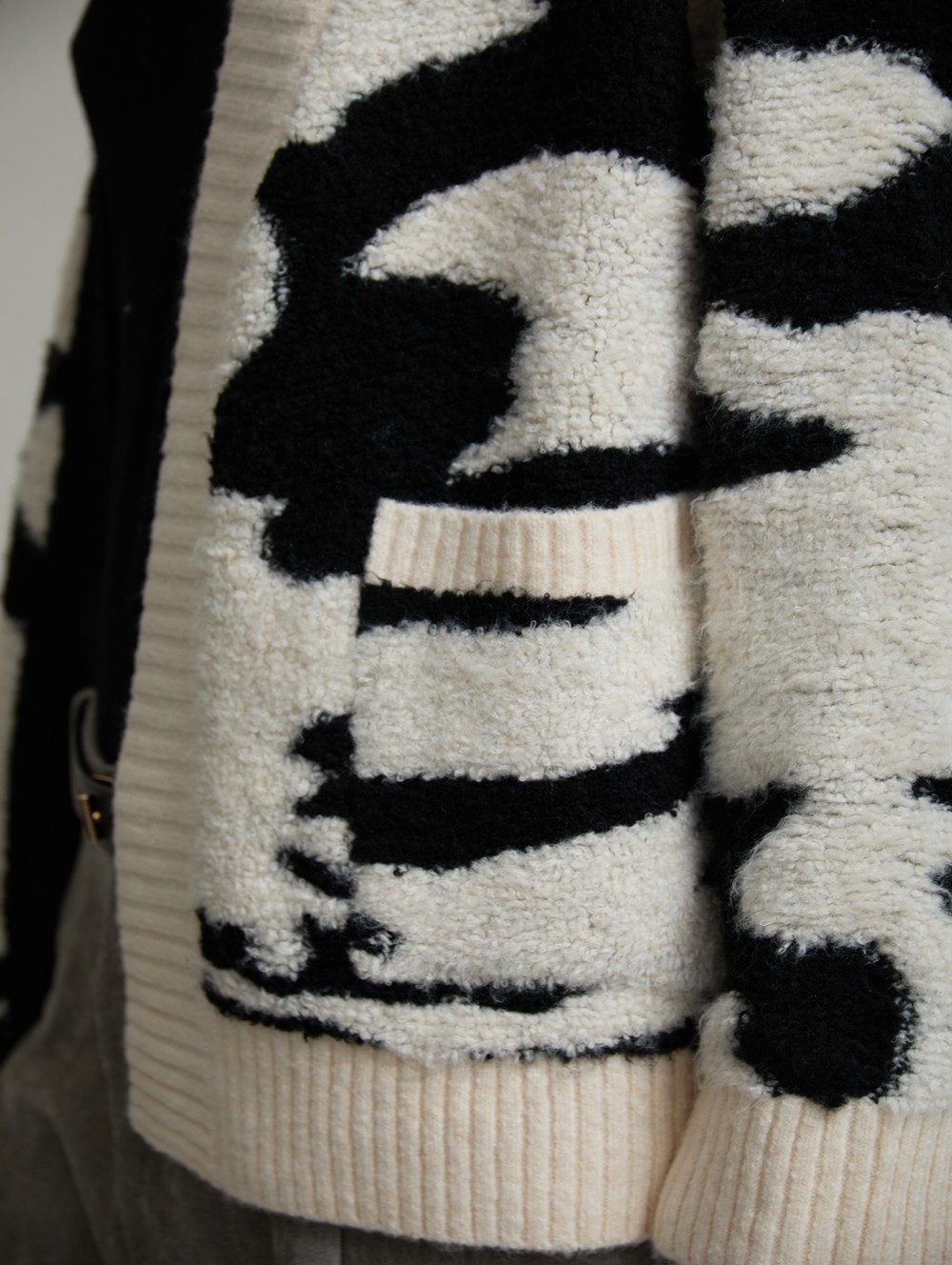 Bicolor jacquard jacket