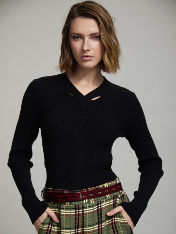 Ribbed braid-detail sweater