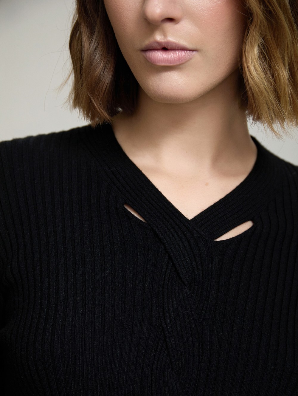 Ribbed braid-detail sweater