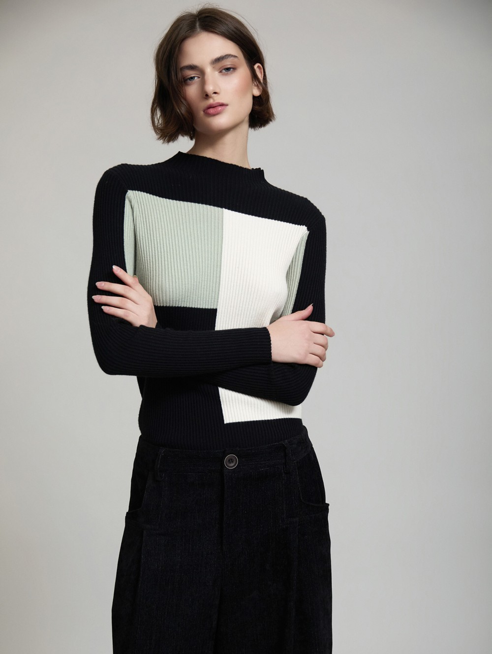 Colorblock ribbed sweater