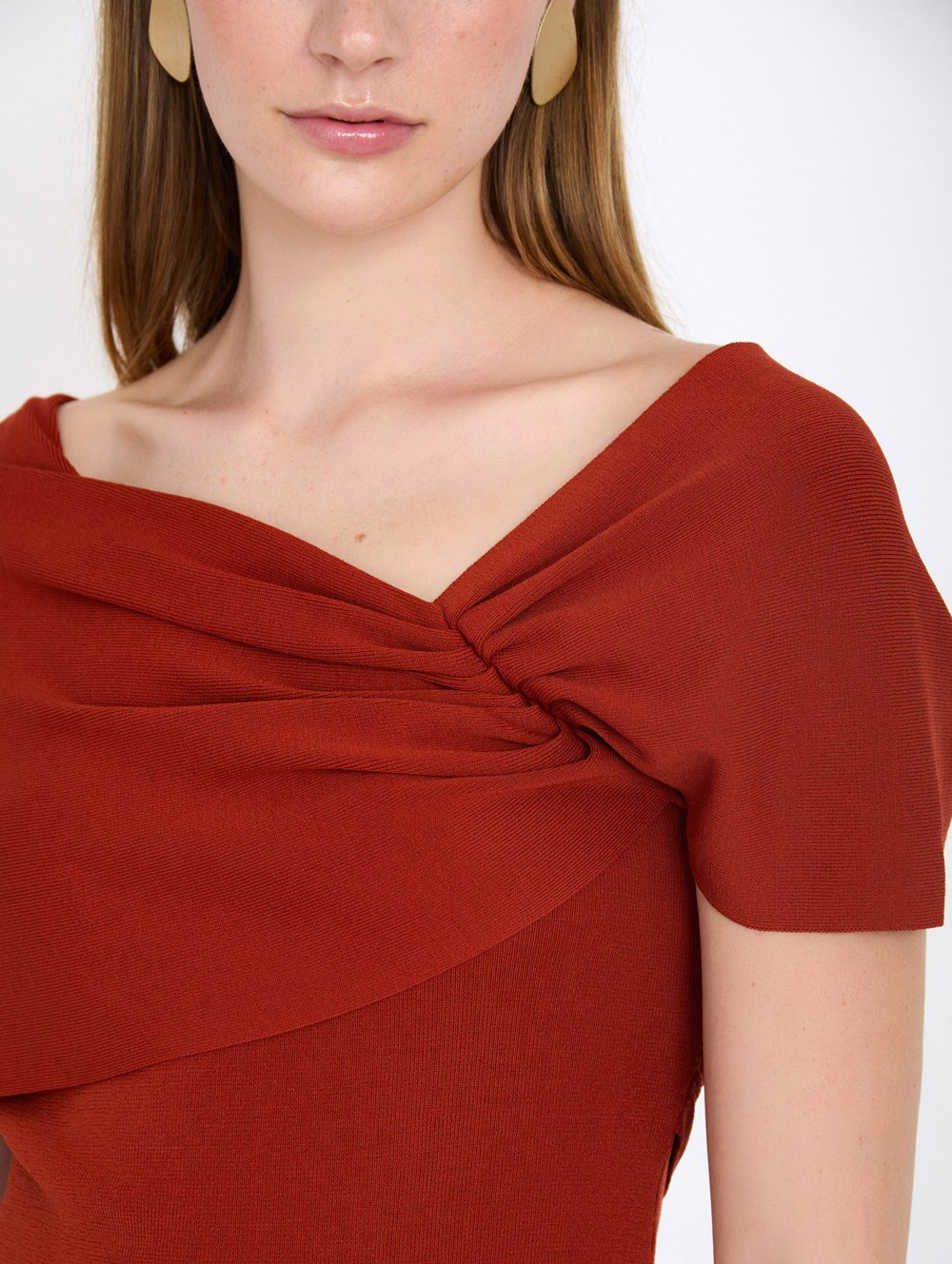 Asymmetric Knit Top 3