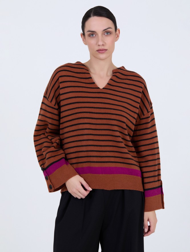 Contrast stripes sweater