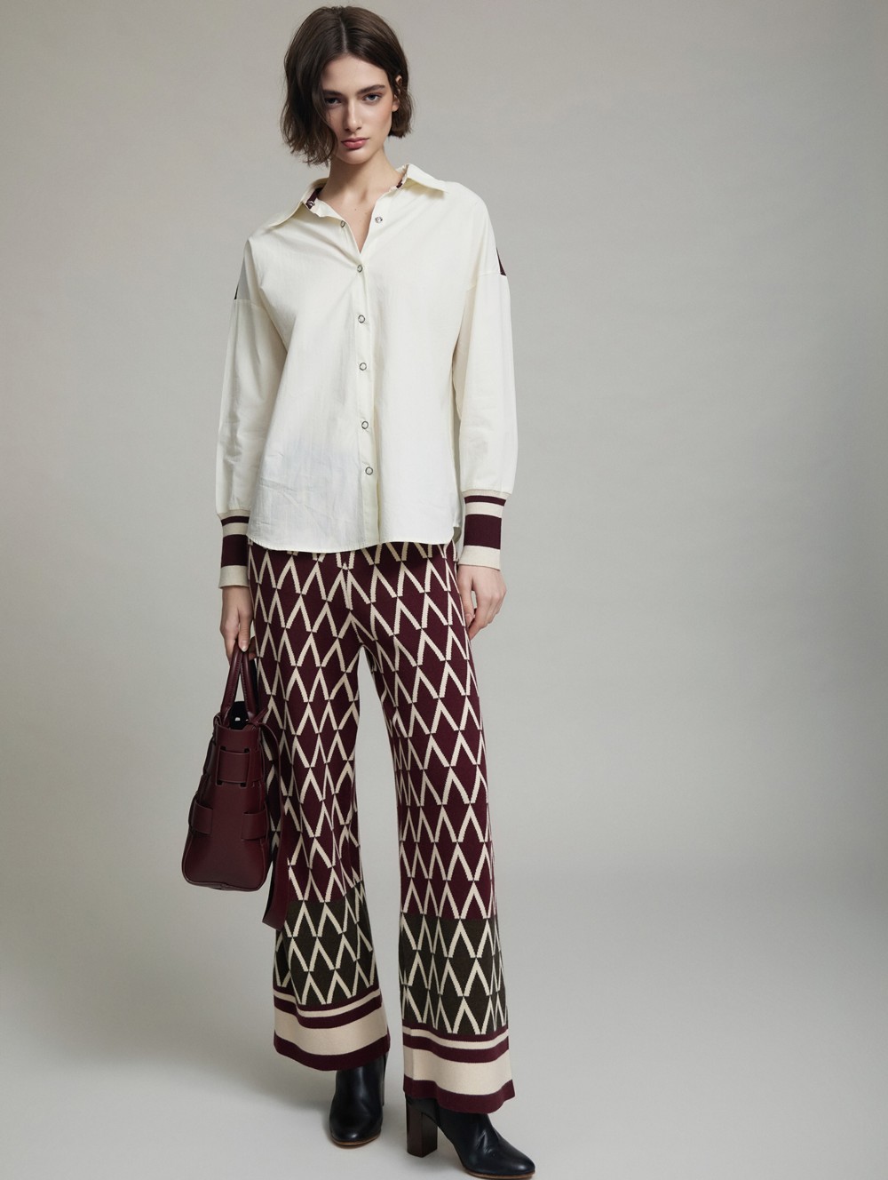 Shirt contrast cuffs