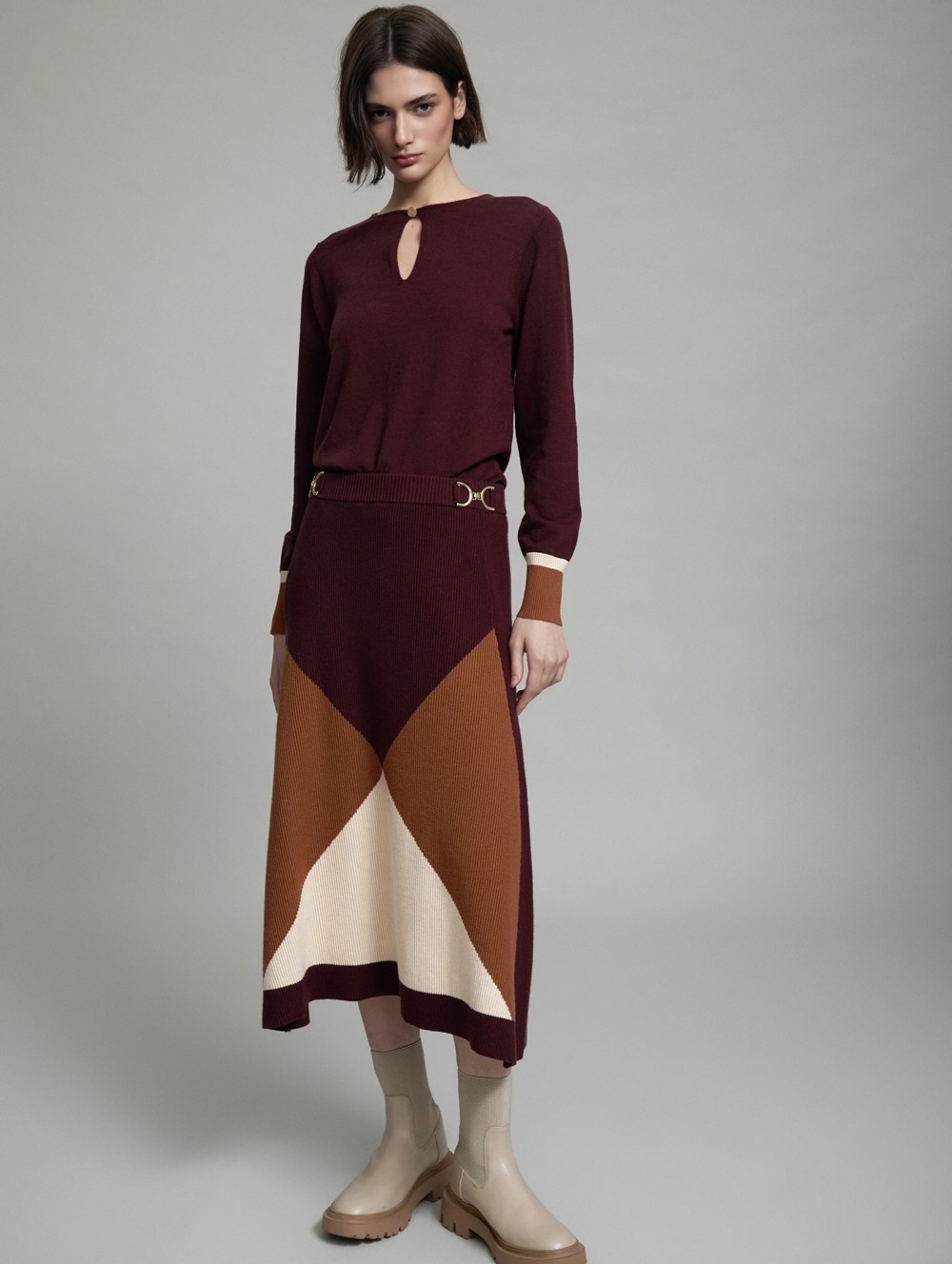 Color block knit skirt