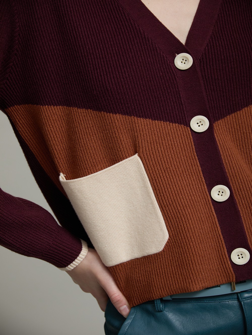 Block color knit jacket