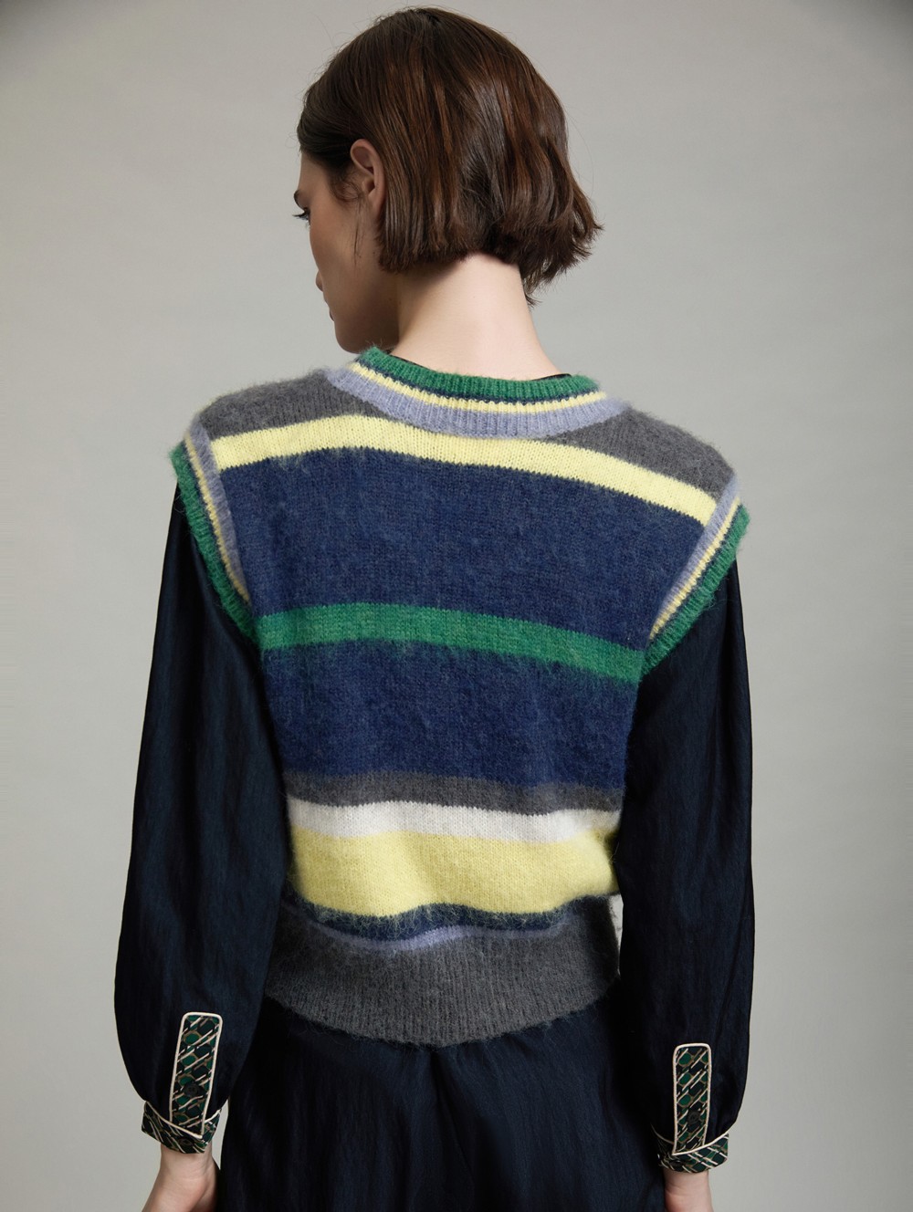 Stripes knit vest