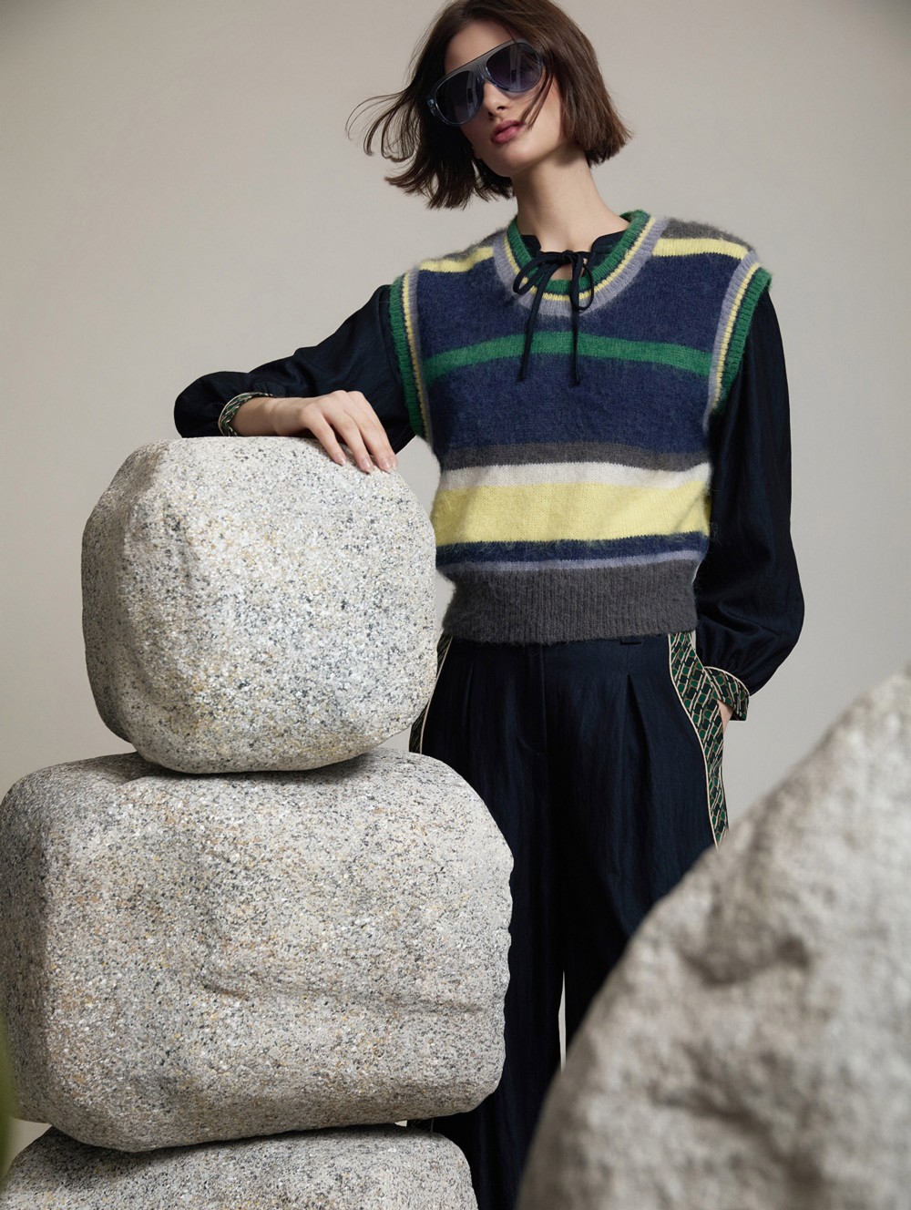 Stripes knit vest