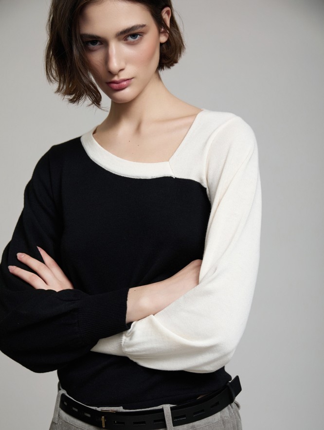 Bicolor soft sweater