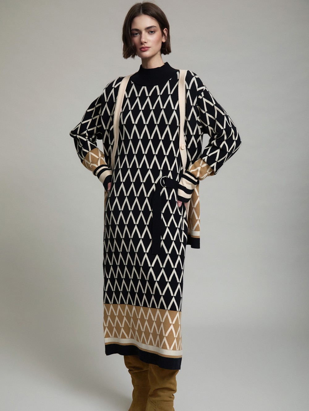 Jacquard geometric jacket