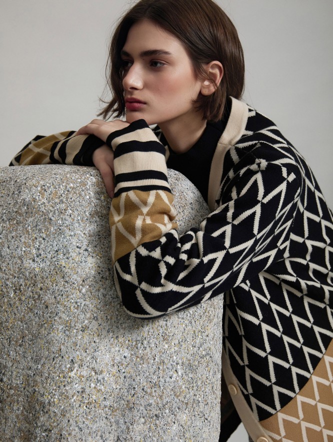 Jacquard geometric jacket