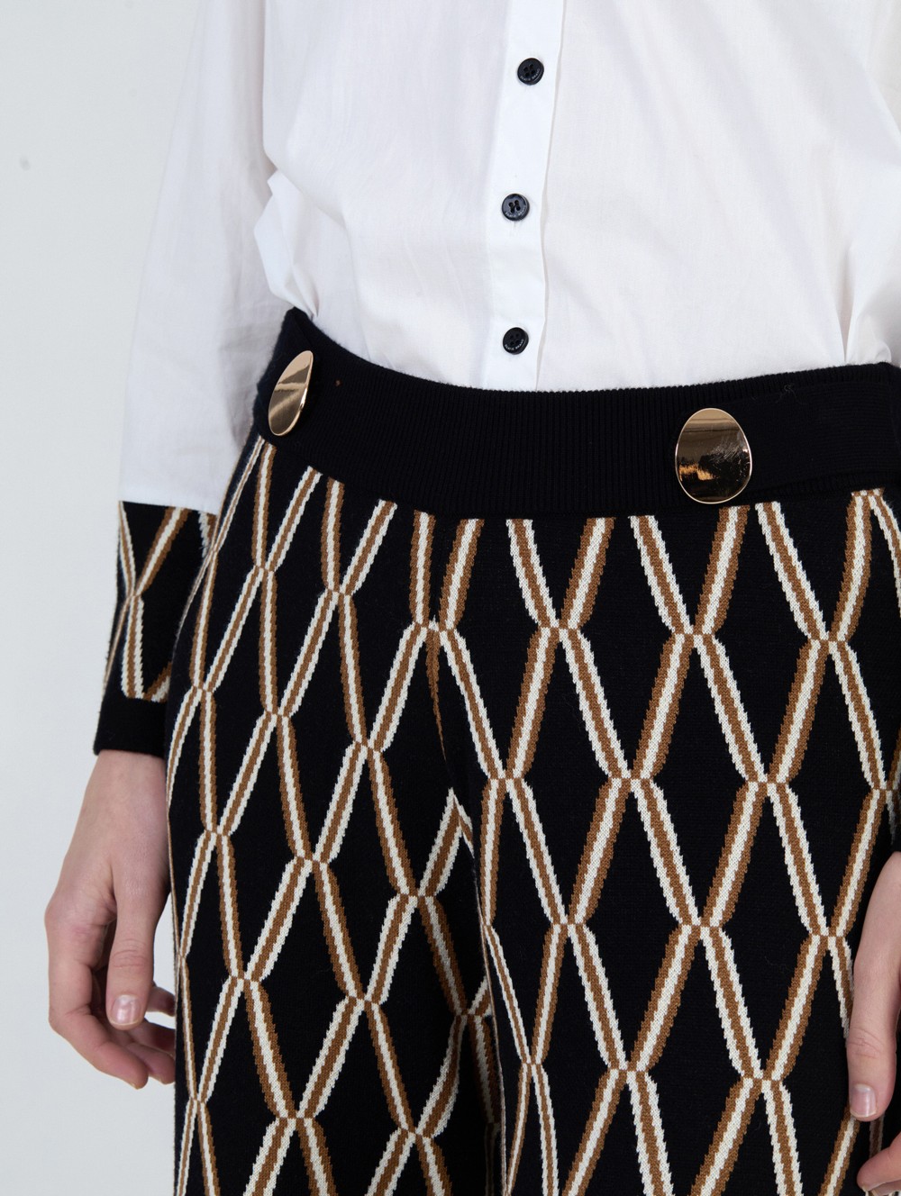 Geometric jacquard cardigan 3