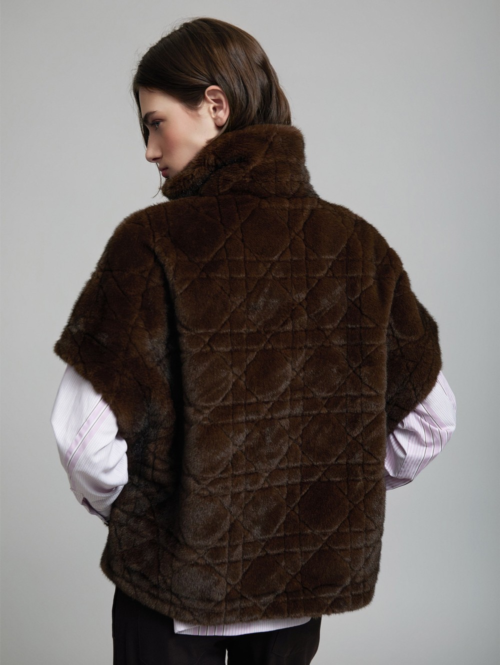 Geometric print faux fur vest
