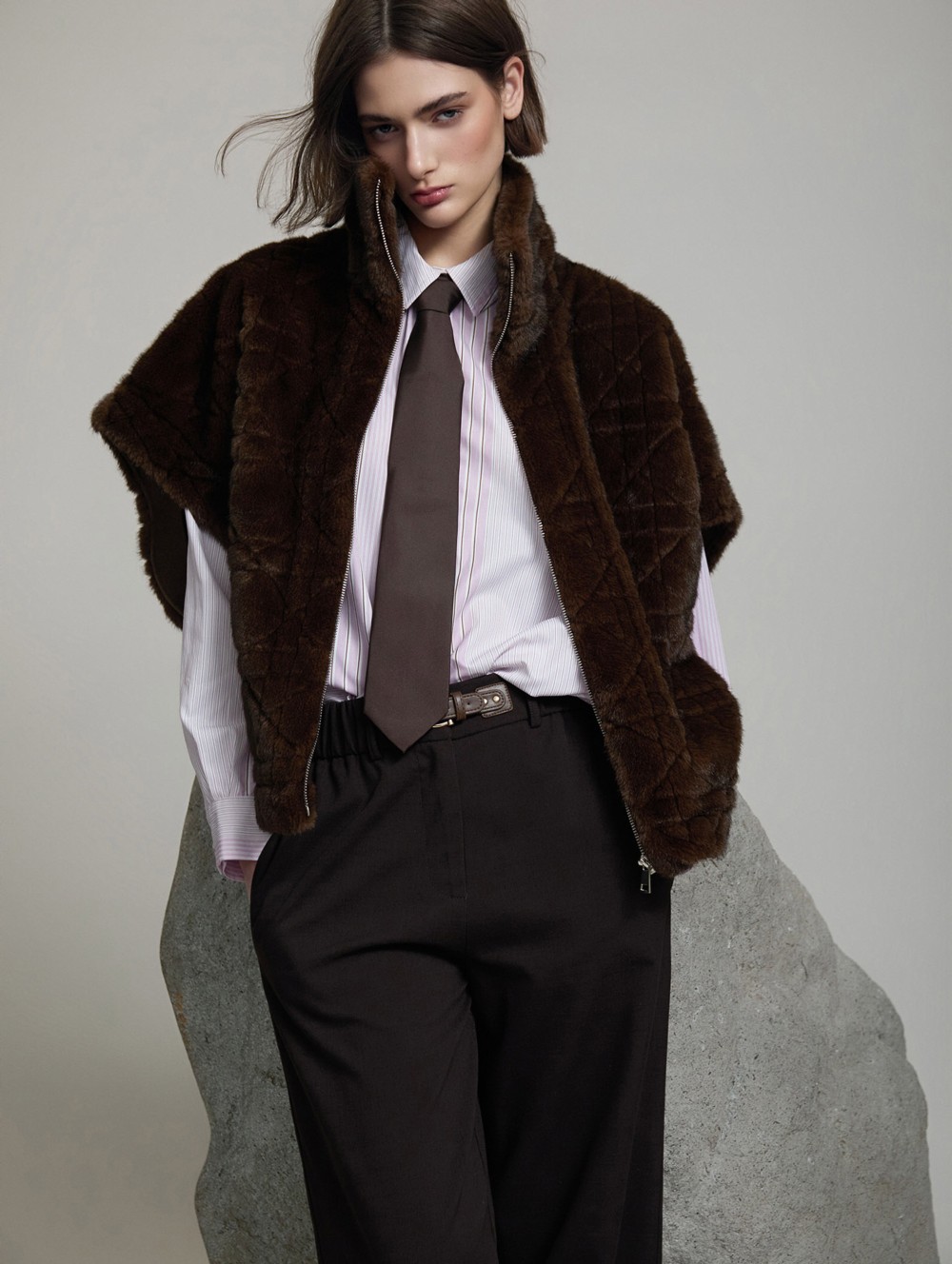 Geometric print faux fur vest