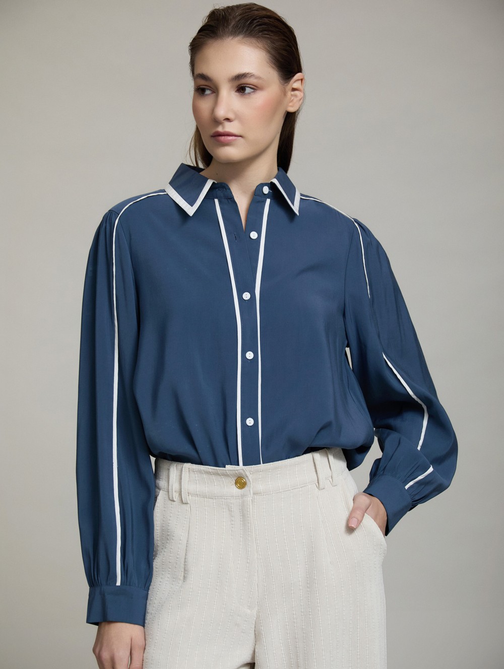 Contrast piping soft shirt