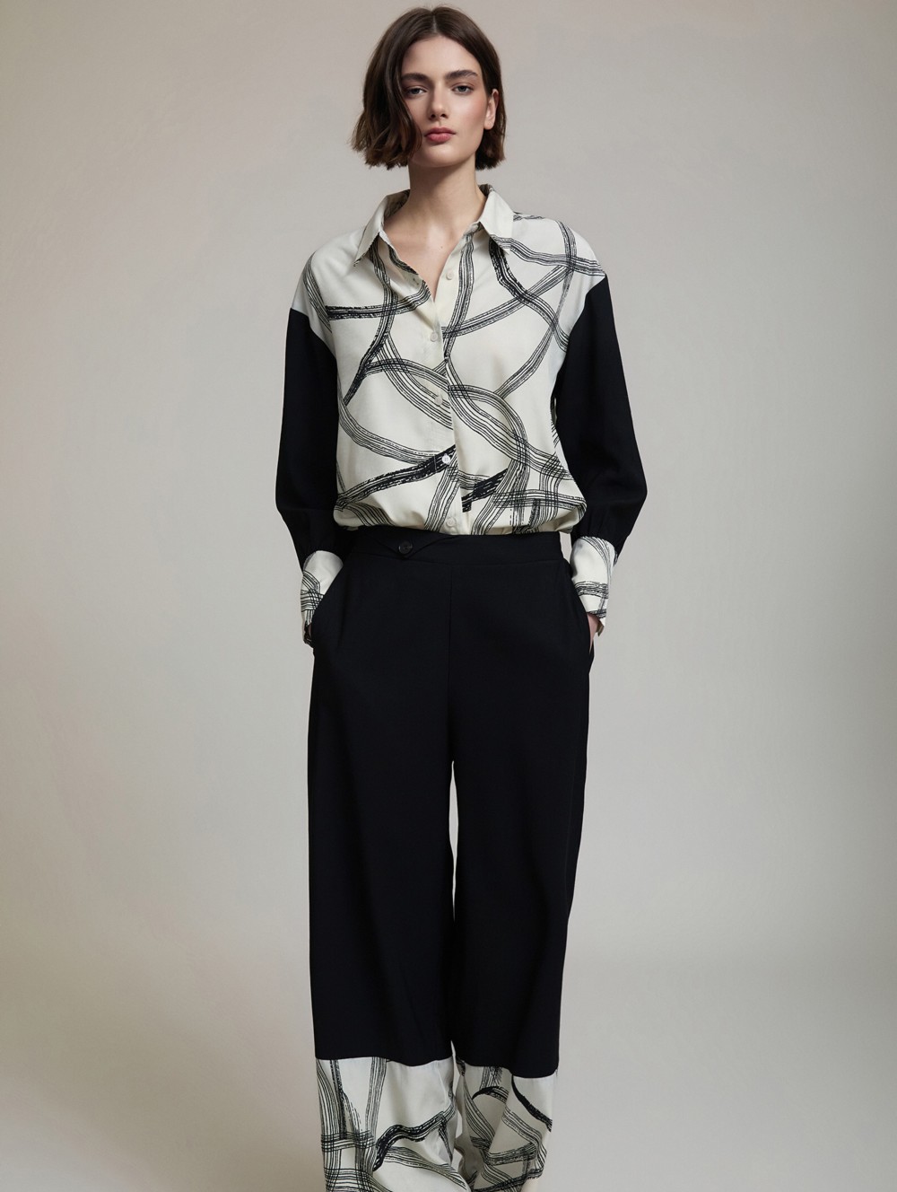 Contrast print trousers