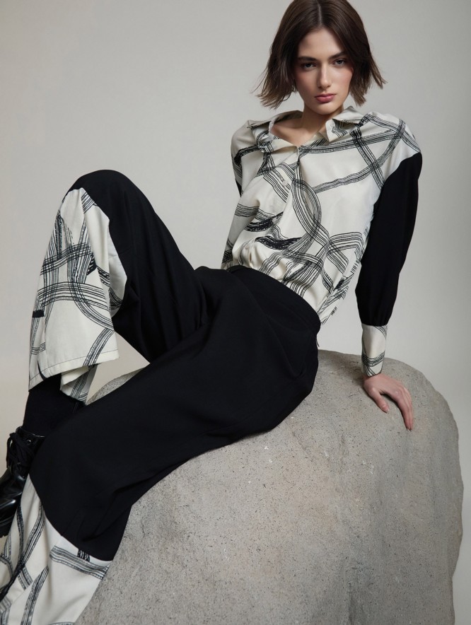 Contrast print trousers