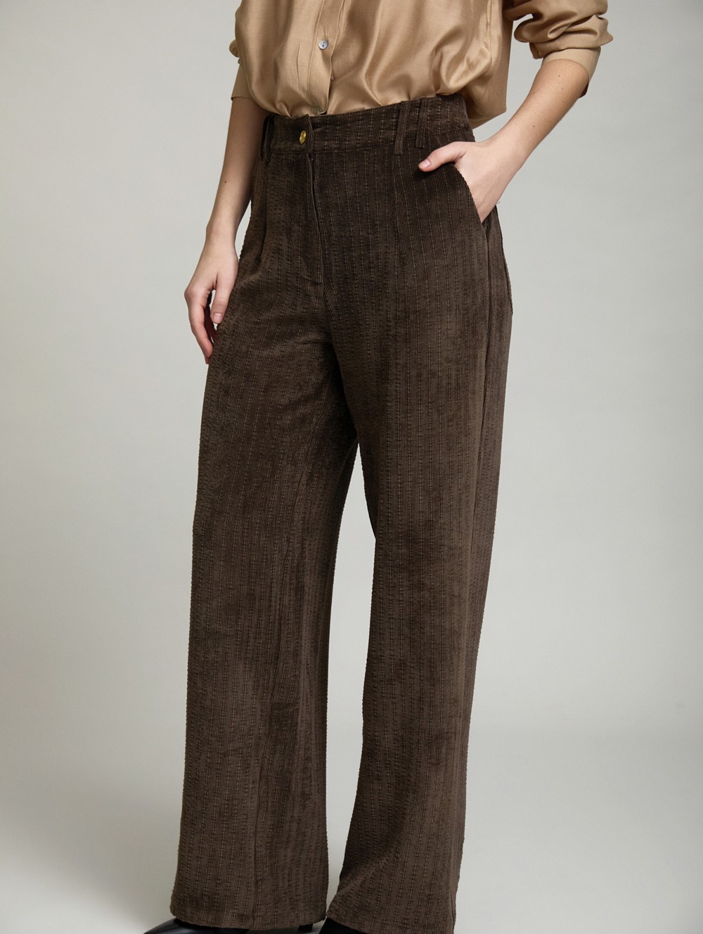 Straight corduroy trousers